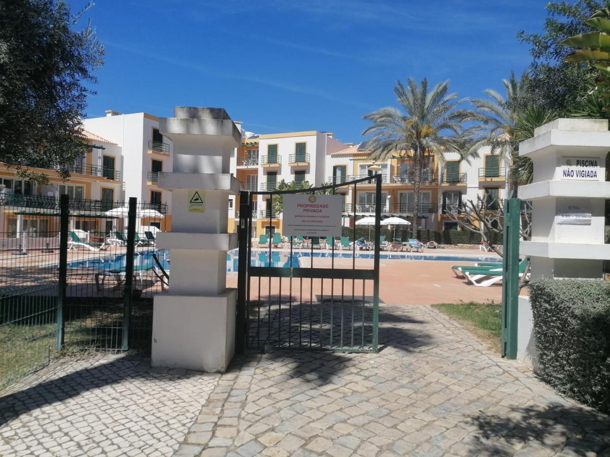 타비라 Apartamento 405 Em Urbanizacao Com Piscinas 아파트 외부 사진